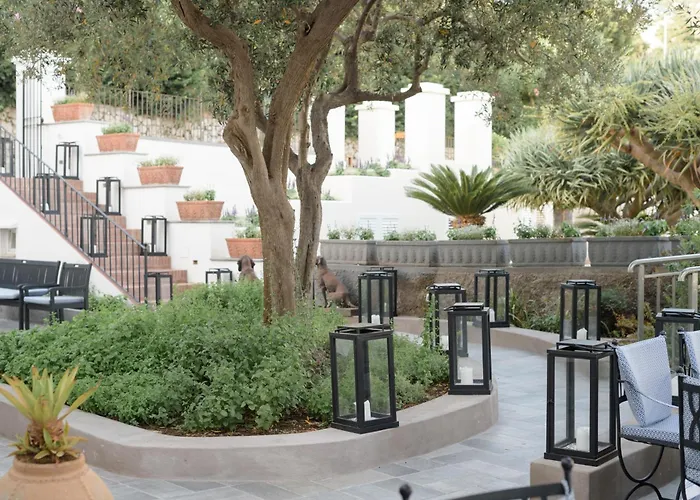 Hotel Canasta Capri